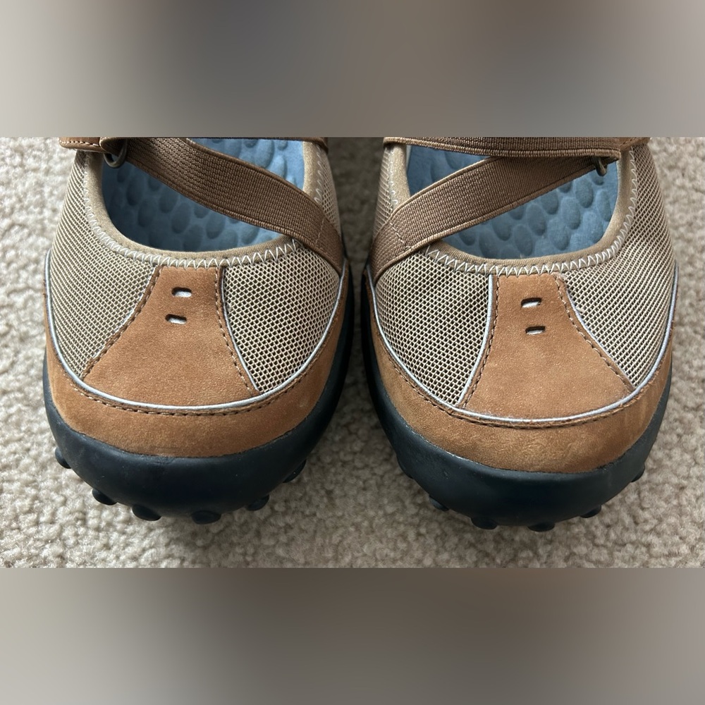 Women's Pr!vo Shoes, size 7.5 M - Picture 2 of 9